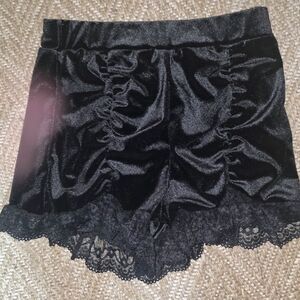 SHEIN Black Velvet Lace Trim Shorts